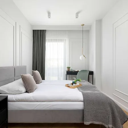 Atmospheric With Ideal Location In Cracow By Renters *