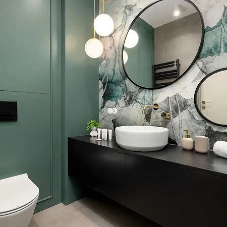 Atmospheric With Ideal Location In Cracow By Renters *