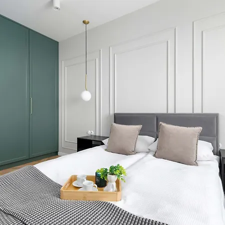 Atmospheric With Ideal Location In Cracow By Renters *