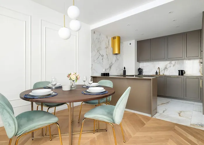 Apartment Atmospheric With Ideal Location In Cracow By Renters *