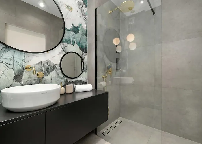 Atmospheric With Ideal Location In Cracow By Renters Διαμέρισμα *